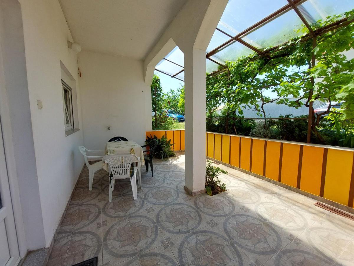 Apartment Ankica Punat Exterior foto